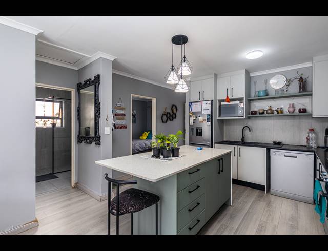 2 BEDROOM FREESTANDING FOR SALE IN PARKLANDS